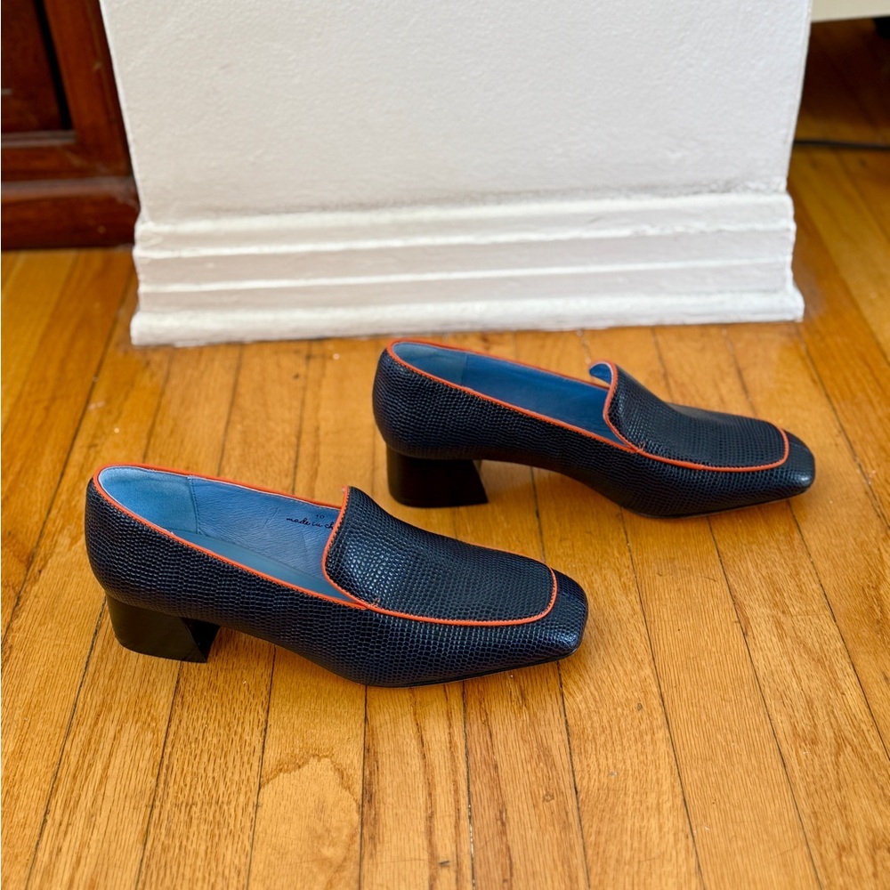 NWB Charlotte Stone Navy Blue Women's Loafers